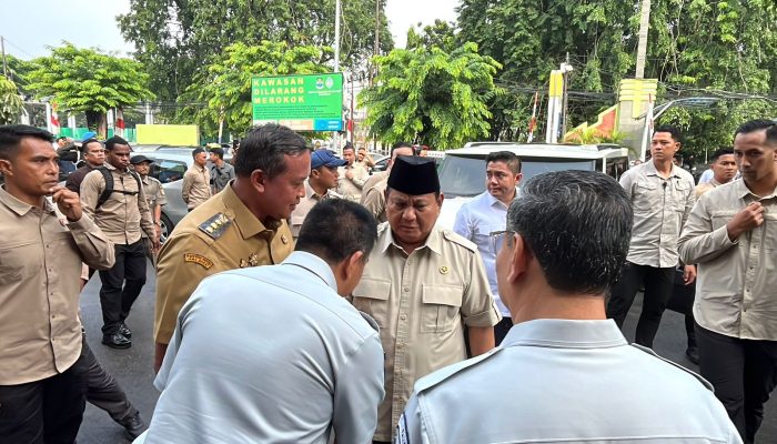 Presiden Prabowo Jenguk Korban Kecelakaan KA Bekasi Timur di RSUD Kota Bekasi