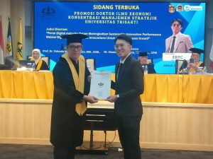 Raih Gelar Doktor Ilmu Ekonomi di Universitas Trisakti, Eryc Konsentrasi Pada Manajemen Stratejik