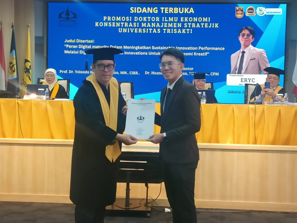 Raih Gelar Doktor Ilmu Ekonomi di Universitas Trisakti, Eryc Konsentrasi Pada Manajemen Stratejik