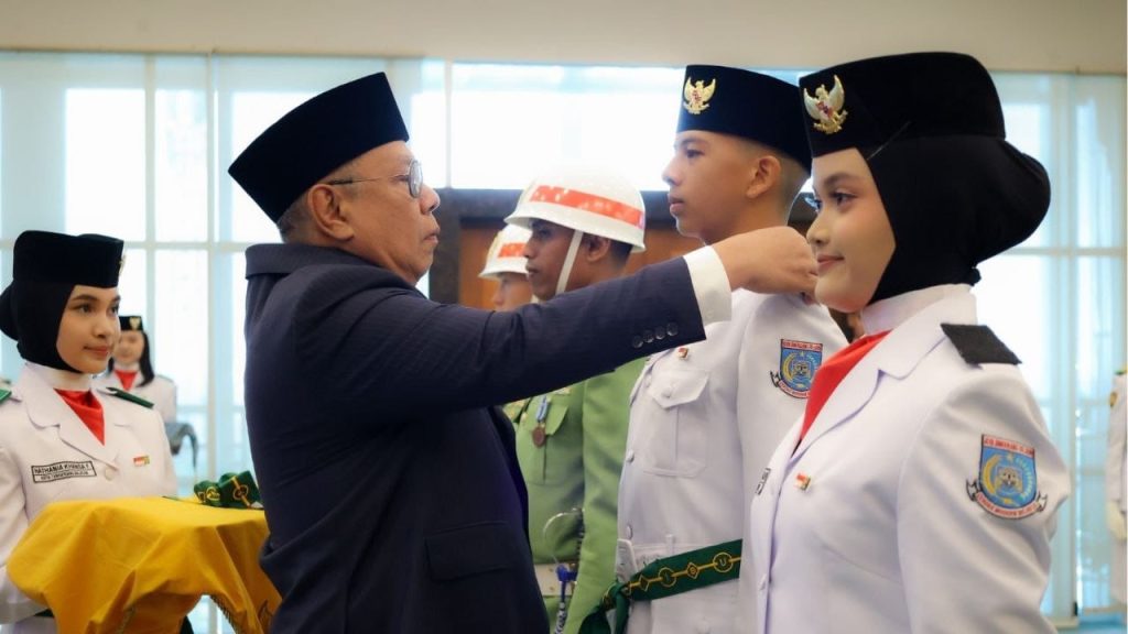 Dikukuhkan Wali Kota Benyamin, 50 Paskibraka Tangsel Siap Jalankan Amanah di HUT ke-81 RI