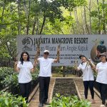 Rayakan HUT ke-33, Hotel Ciputra Jakarta Menanam 33 Pohon Mangrove di Kawasan Ekowisata Mangrove PIK