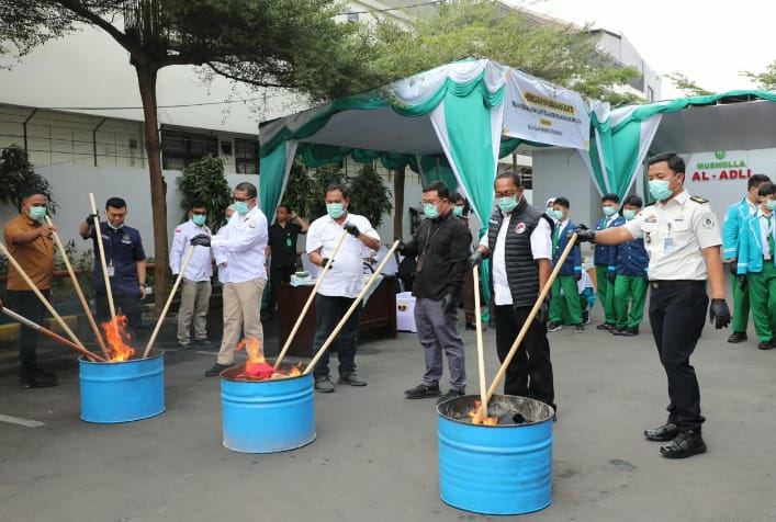 Kejari Kota Bekasi Musnahkan Barbuk Disaksikan Instasi Penegak Hukum dan Masyarakat