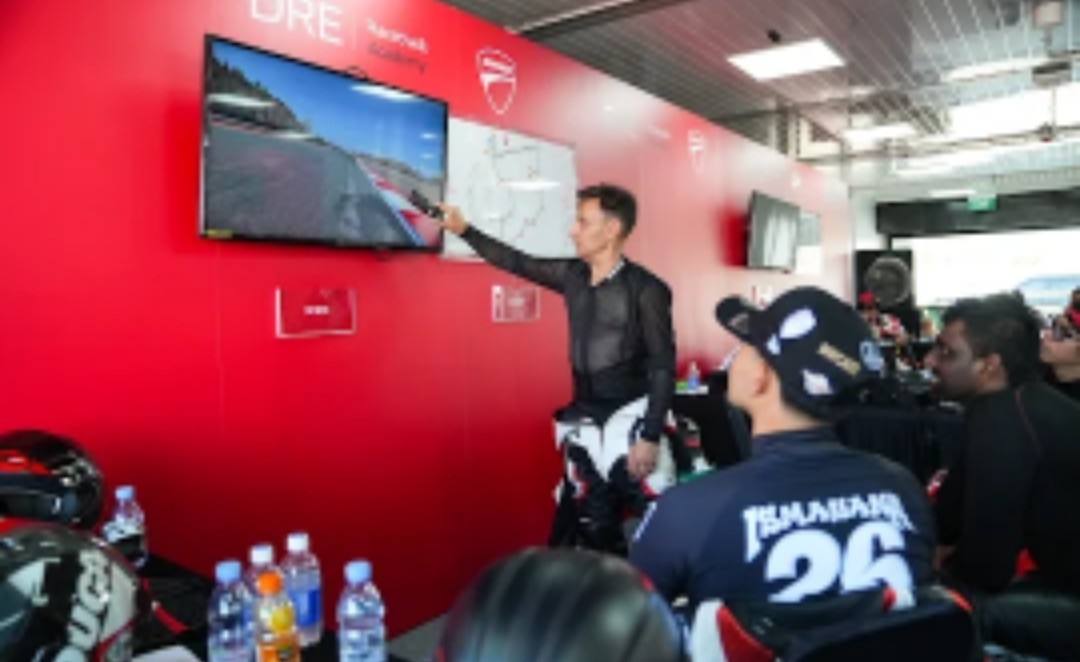 Rider Motocross Diva Ismayana Berpeluang Jadi Instruktur
